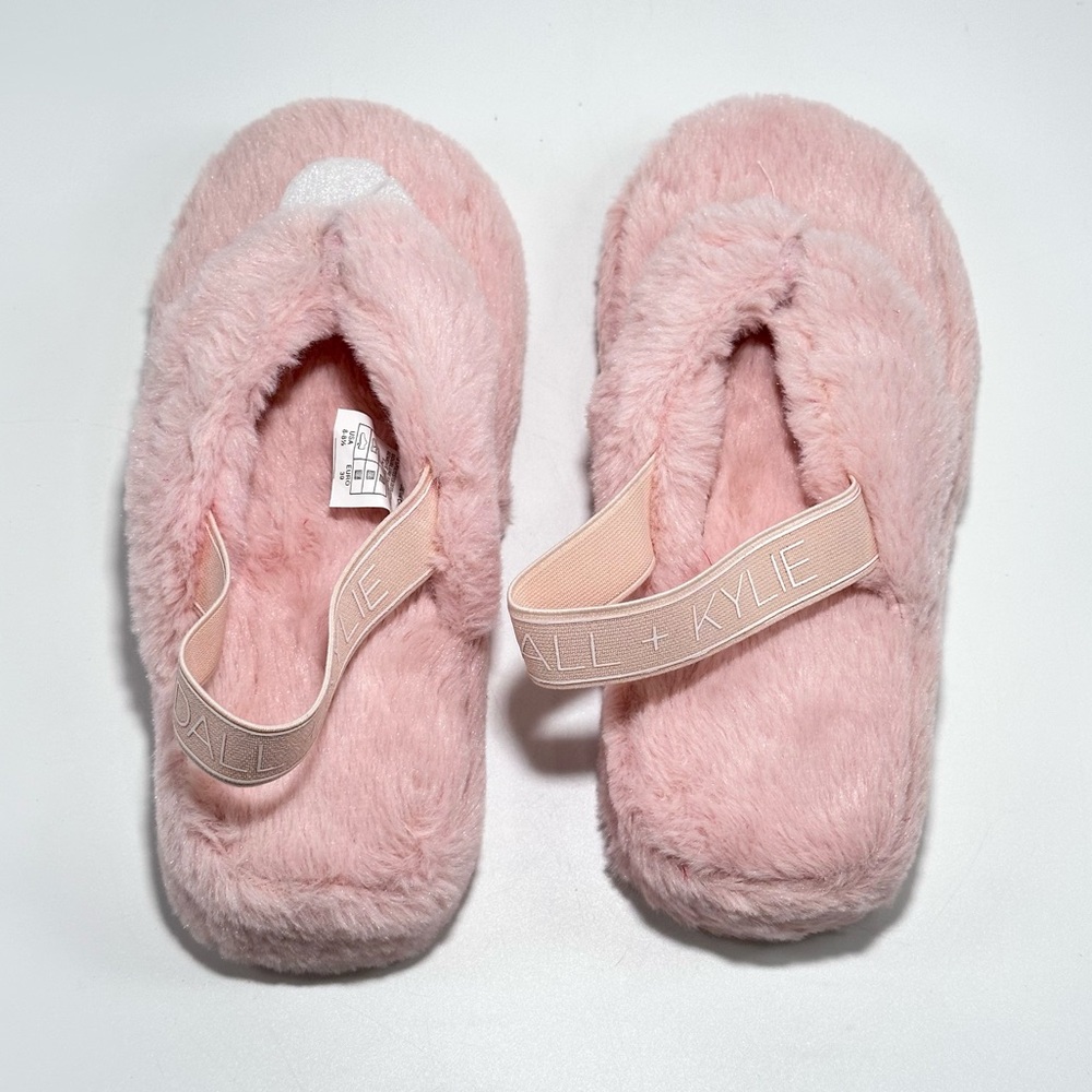 Kendall + Kylie Women’s Pink Fuzzy Slippers - Size 8-8.5